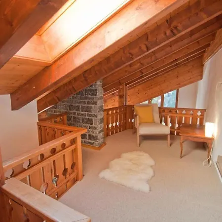 Three-bedroom Cozy In * 采尔马特